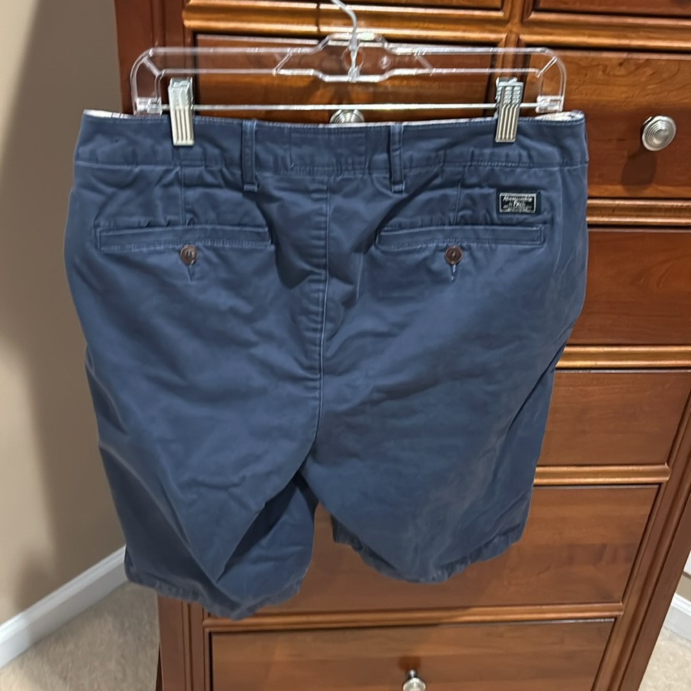 Abercrombie & Fitch shorts, size 33, navy blue, stretch, 96%cotton, 4% elastane - Picture 6 of 9